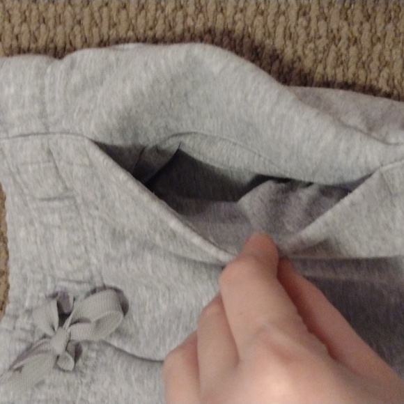 Adidas Women's Grey Sweatpants - Picture 4 of 9